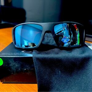 Polarized Camo Oakley sunglasses!!